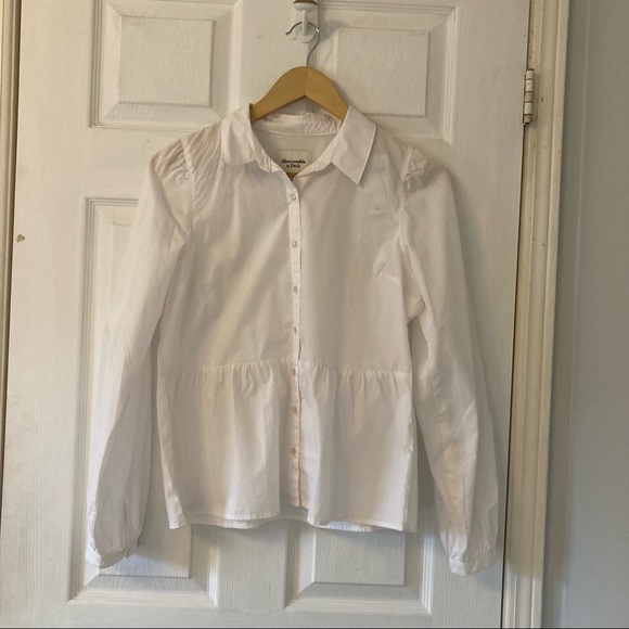 NWT Abercrombie Blouse - Picture 2 of 7